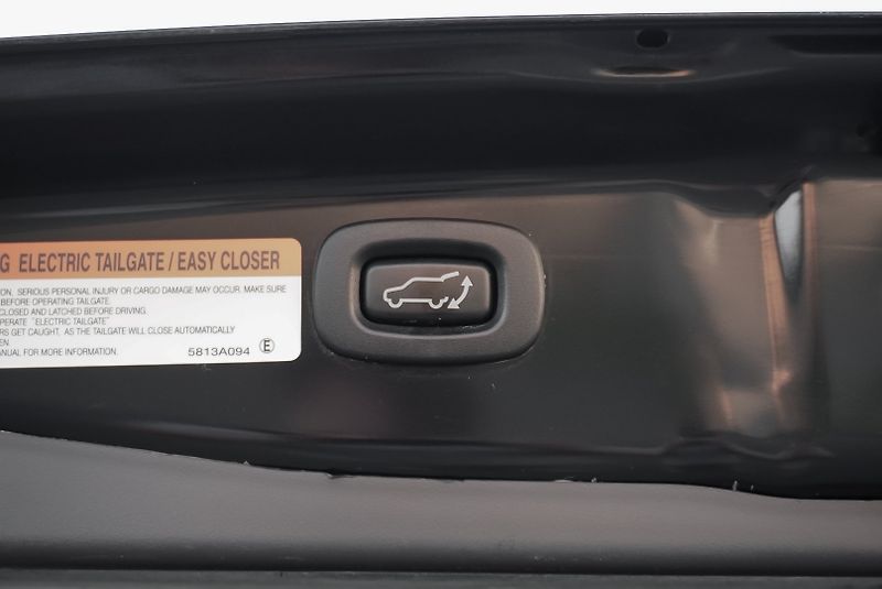 Mitsubishi Outlander 2.0 PHEV 4x4 - fotka 17 z 34