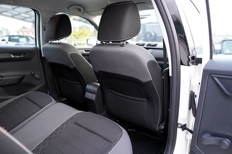 Škoda Fabia 1.0 TSI 70kW Ambition ČR - fotka 28 z 36