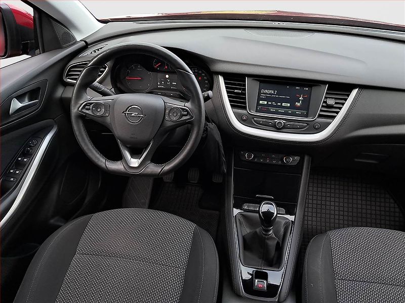 Opel Grandland X (2020) 1.2 Turbo, ČR,1.maj, Tempomat - fotka 7 z 18