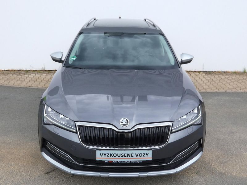 Škoda Superb (2023) Scout 2.0 TDI 147KW DSG 4x4 - fotka 7 z 30