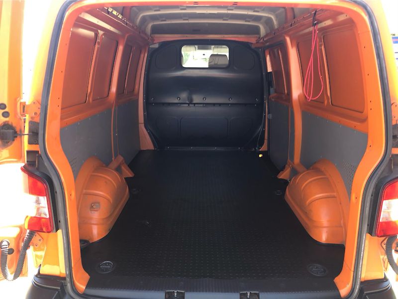 Volkswagen Transporter A 2,0 TDI - fotka 13 z 26