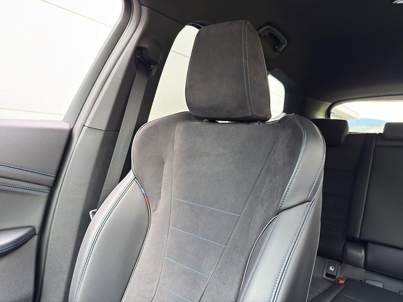 BMW X1 xDrive23i - fotka 14 z 21