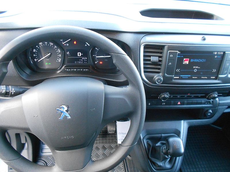 Peugeot Expert (2025) 2,0HDi MAN6 1.maj ČR - fotka 8 z 12