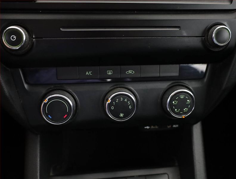 Škoda Octavia (2013) 1.2 TSI - fotka 10 z 14