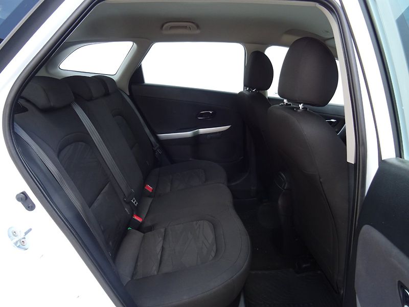 Kia Ceed (2018) 1.6GDi,99kW,1majČR,DPH,S.kniha - fotka 16 z 20