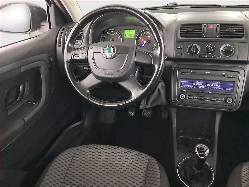 Škoda Fabia (2010) 1.2 TSI - fotka 7 z 18