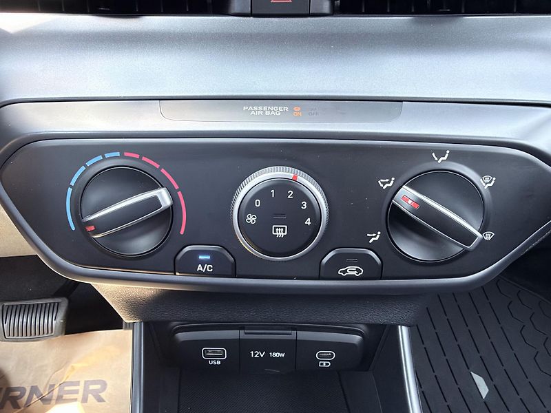 Hyundai i20 1.0-66KW,GO-PLUS,AUTOMAT,KLIMA - fotka 21 z 30