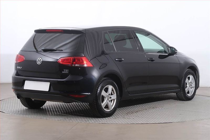 Volkswagen Golf (2013) 1.2 TSI, Automat, Serv.kniha - fotka 5 z 21