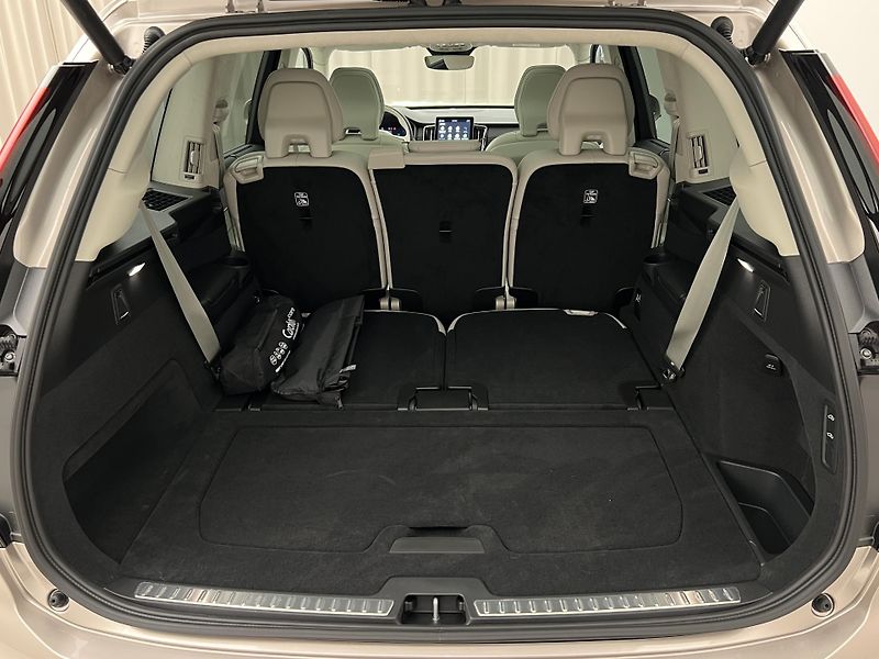 Volvo XC90 (2026) T8 AWD RECHARGE ULTRA AUT - fotka 19 z 20