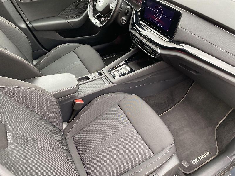 Škoda Octavia (2021) Combi 1.4 TSI iV DSG Style - fotka 8 z 36