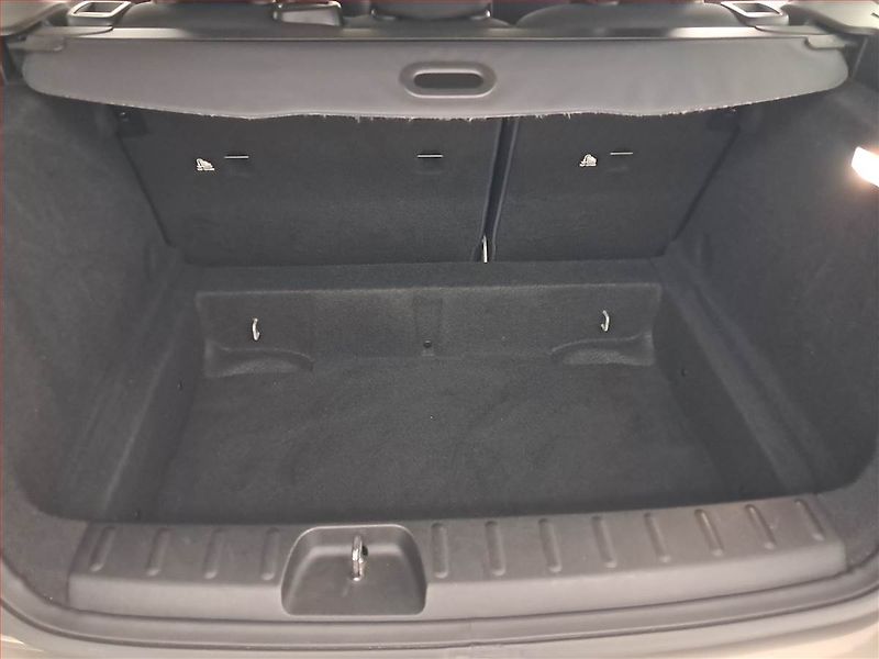 Mini Clubman (2018) Cooper, Navi, Tempomat - fotka 14 z 20