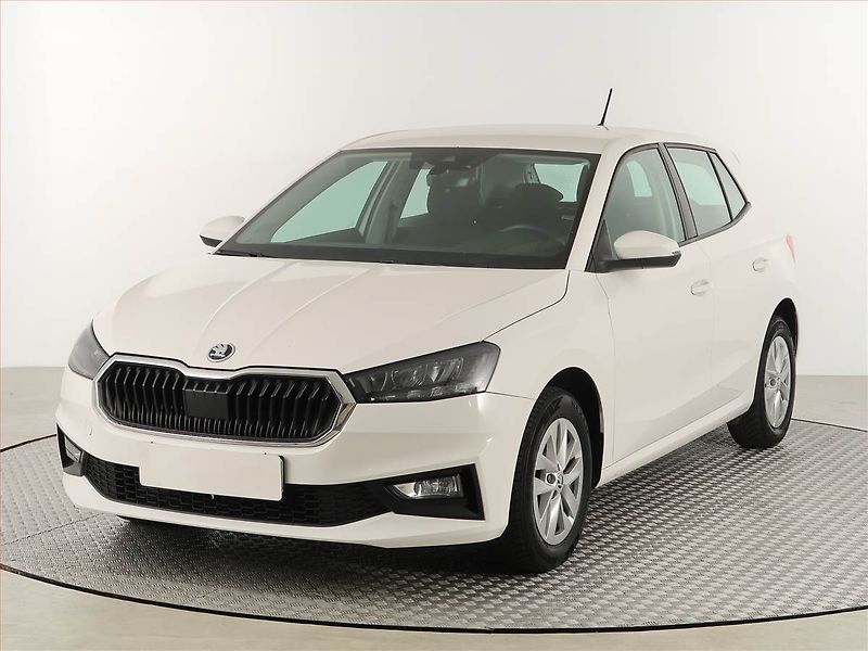 Škoda Fabia (2023) 1.0 TSI, Tempomat - fotka 2 z 17