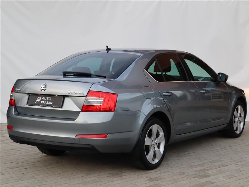 Škoda Octavia 1,4   TSi, DigiKlima, ParkPilo - fotka 6 z 31