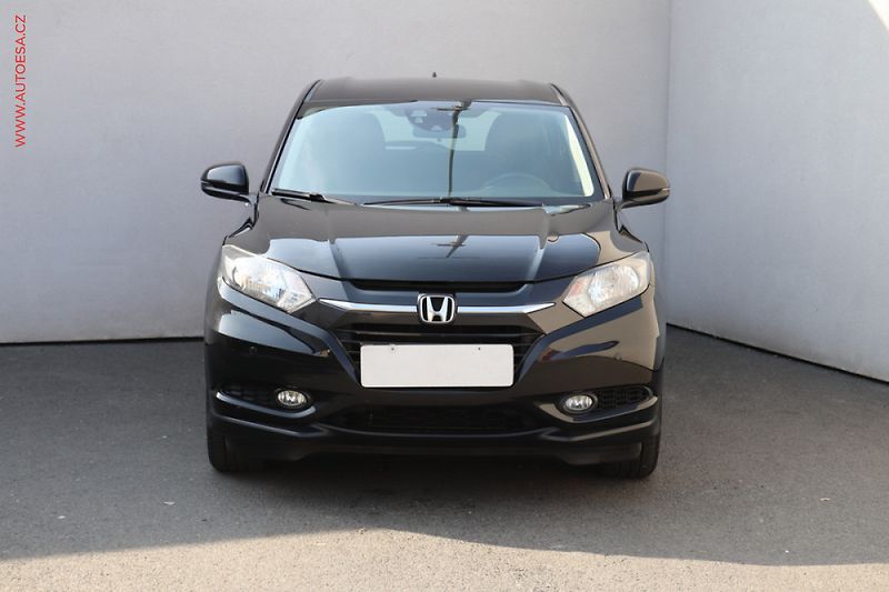 Honda HR-V (2016) 1.5, Executive, AT, panor - fotka 2 z 3
