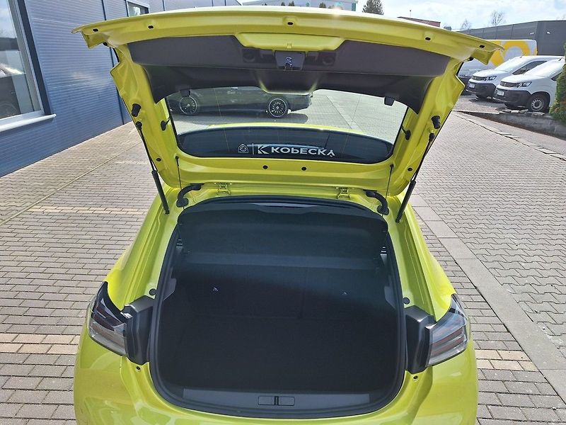 Peugeot 208 (2026) STYLE Turbo 100 MAN6 - fotka 18 z 19
