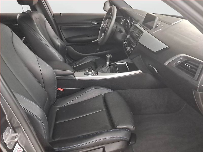 BMW Řada 1 (2018) M Sport 116i, Kůže, Navi - fotka 9 z 20