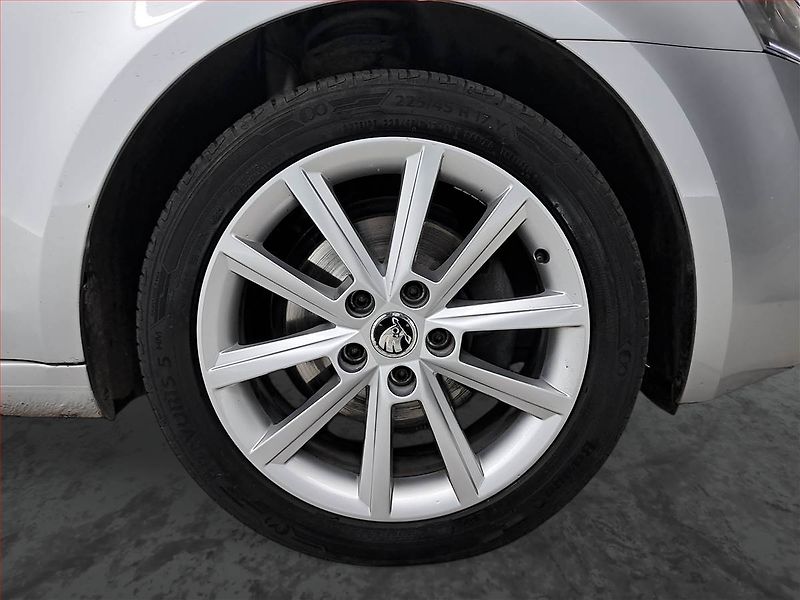 Škoda Octavia (2016) 2.0 TDI, Navi, Tempomat - fotka 14 z 20