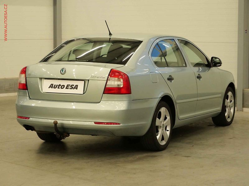 Škoda Octavia (2012) 1.4 TSI, 2.maj,ČR, AC, TZ - fotka 4 z 18