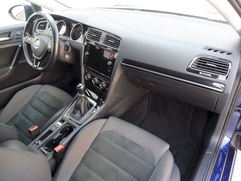 Volkswagen Golf (2018) Highline 1,4 TSI CNG 81kW - fotka 8 z 23