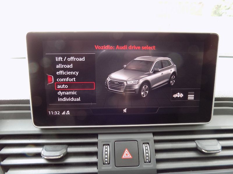 Audi Q5 (2020) 40TDI/S-Line/PANO/4x4/LED/ - fotka 34 z 45