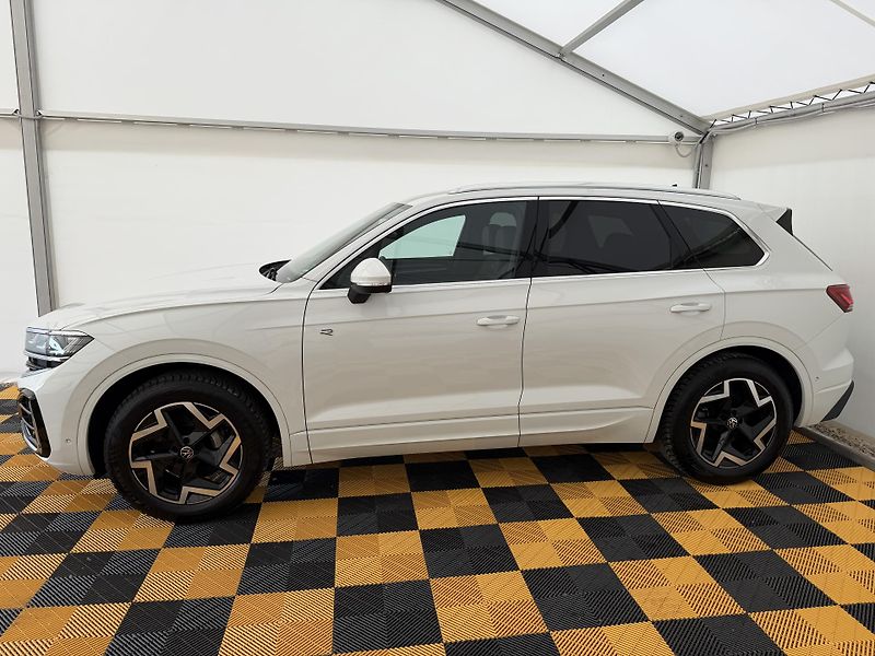 Volkswagen Touareg 3.0Tdi*1-MAJ*DPH*R-LINE*HUD* - fotka 4 z 49