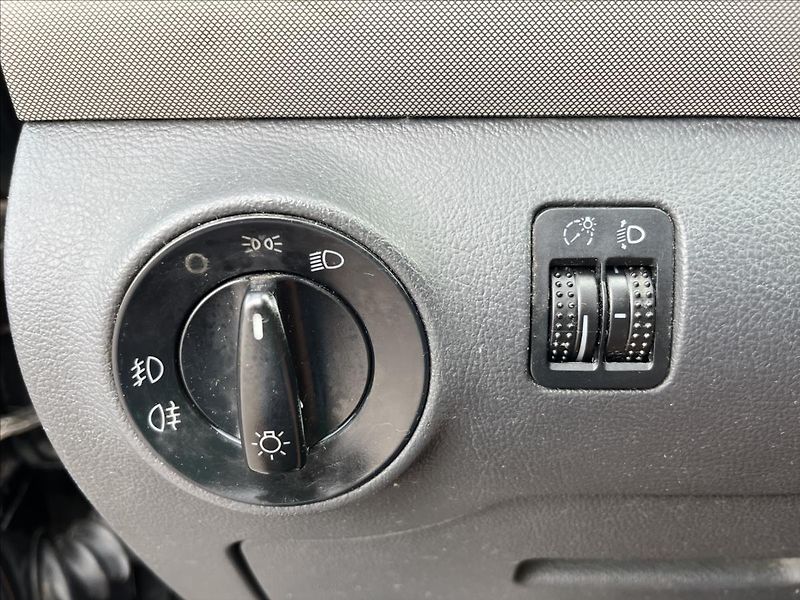 Volkswagen Sharan 1,9 TDi ROZVODY TAŽNÉ STK 4/28 - fotka 18 z 31