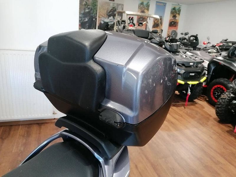 Yamaha FJR 1300 A (2004) - fotka 13 z 20