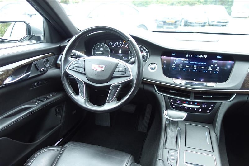 Cadillac CT6 3,6 i V6 250KW,SERV.KN.,AWD. - fotka 22 z 56