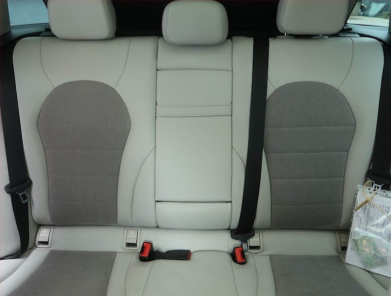 Mercedes-Benz Třídy C (2015) C 220 BlueTEC, Automat - fotka 10 z 15