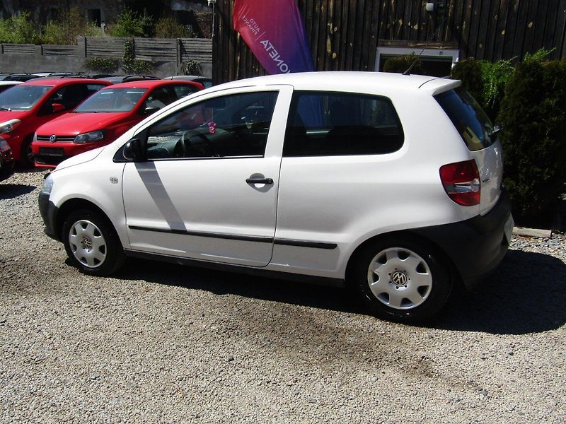 Volkswagen Fox (2008) 1.2i - fotka 4 z 30