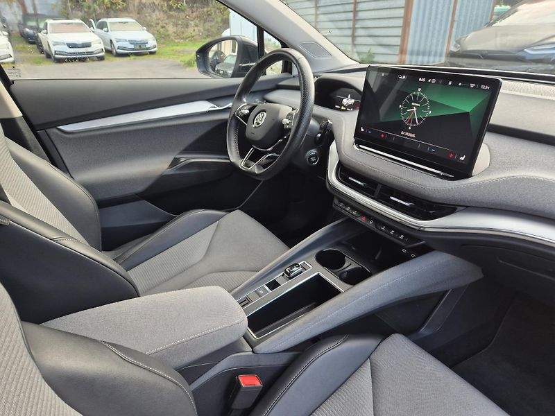 Škoda Enyaq 150kw, iV80 19ALU TZ SOH 96% - fotka 36 z 44