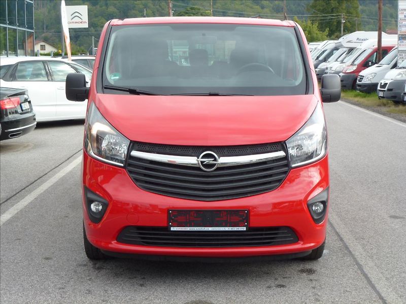 Opel Vivaro 1,6 CDTI 6rych,L2,8míst  Odpoč - fotka 2 z 47