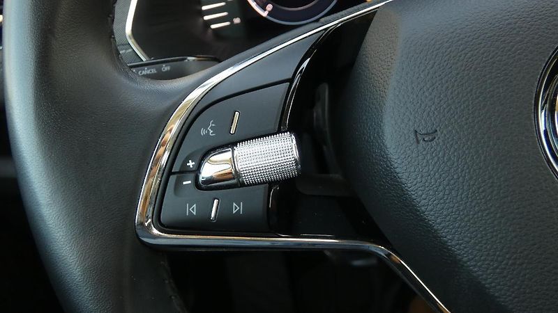 Škoda Octavia 2,0 TDI 85kW Style Combi - fotka 11 z 22