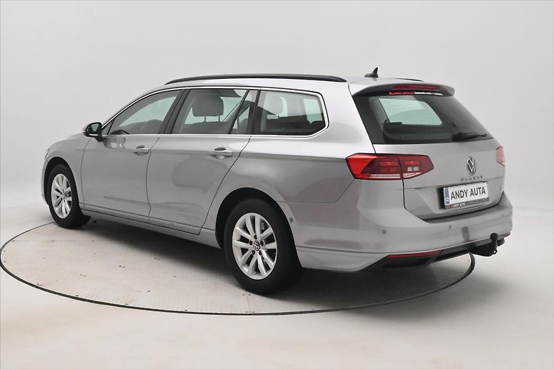 Volkswagen Passat 1,5 TSI 110 kW Business Záruka - fotka 7 z 31