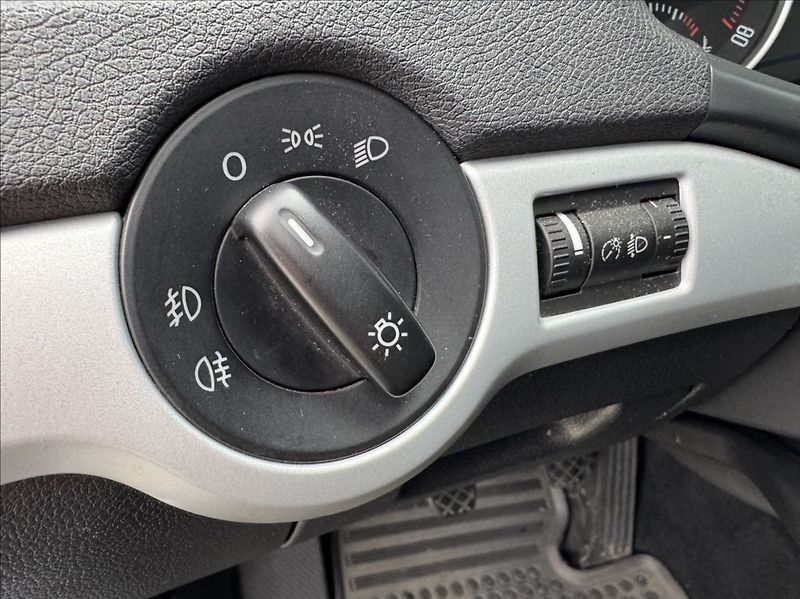Škoda Octavia 1,8 TSI klima 1.maj. původ ČR - fotka 24 z 50