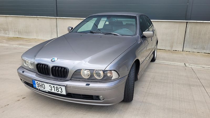 BMW Řada 5 520i 125kw  - fotka 3 z 20