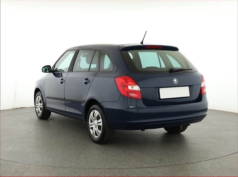 Škoda Fabia (2013) Ambition 1.2 TSI, pěkný stav - fotka 4 z 15