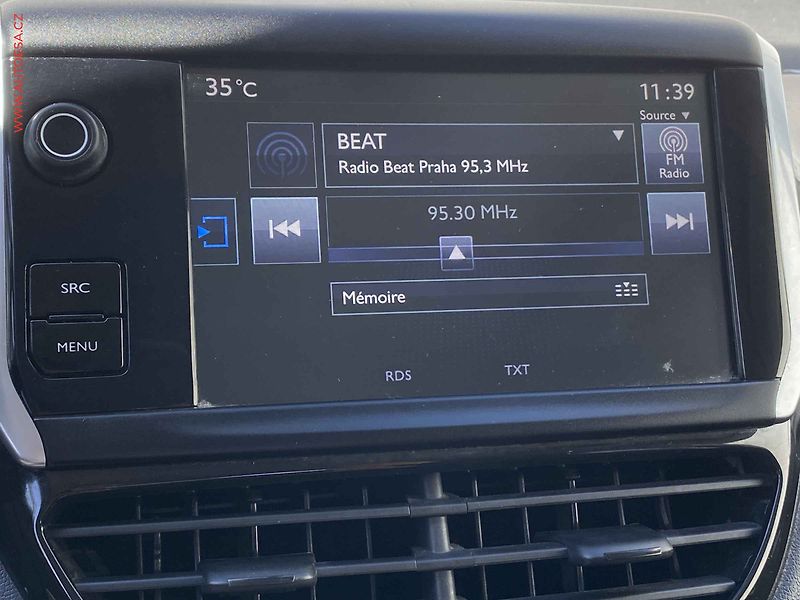 Peugeot 208 (2014) 1.2 PT, Allure, navi, panor - fotka 16 z 17