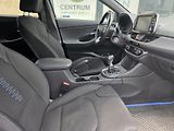Hyundai i30 (2019) 1.4-KAMERA-PARKOVACÍ SENZORY - náhled 14