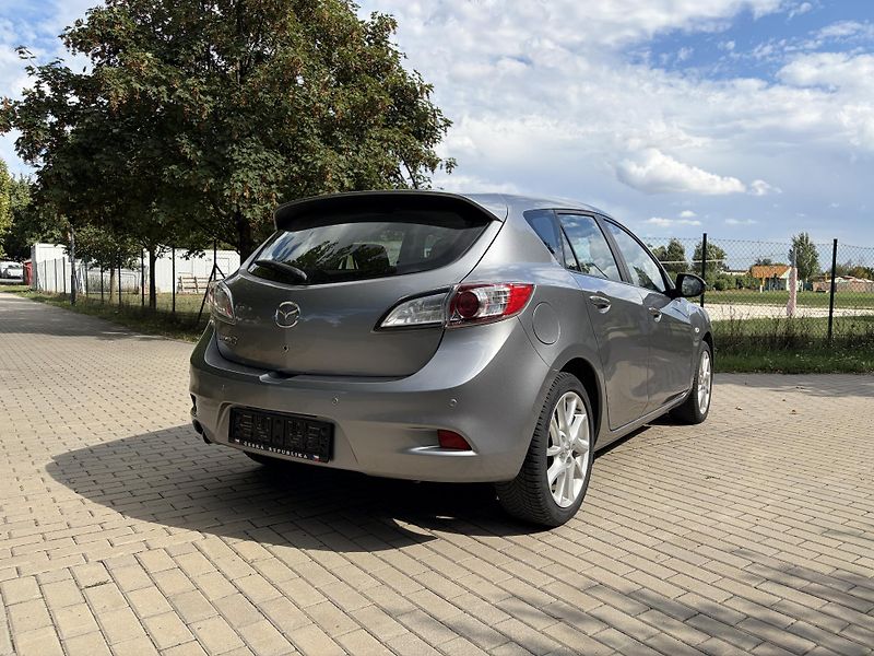Mazda 3 2.0 Sport Edition - fotka 10 z 32