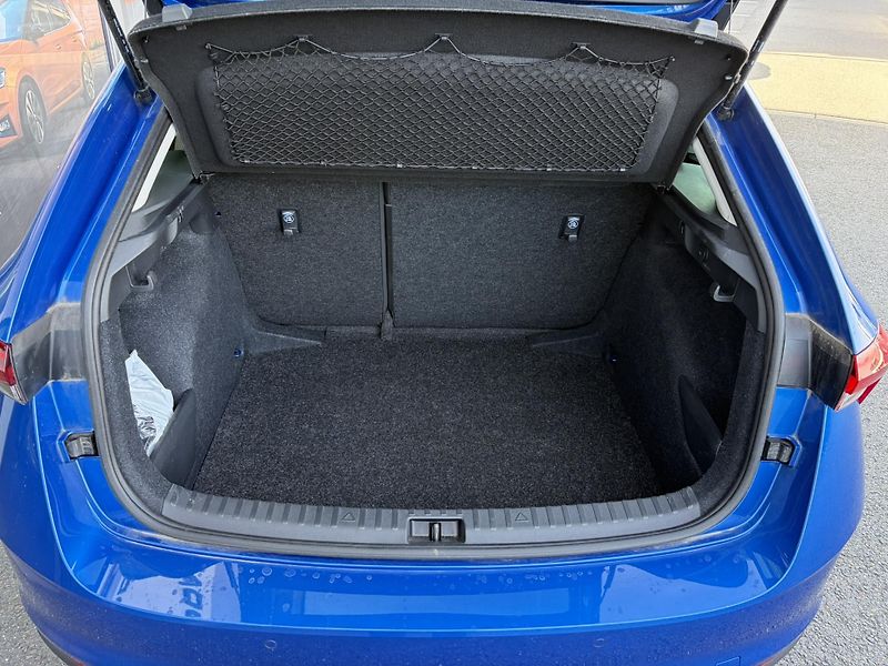 Škoda Scala 1.0TSI 85kW TOP SELECTION 6M - fotka 15 z 23