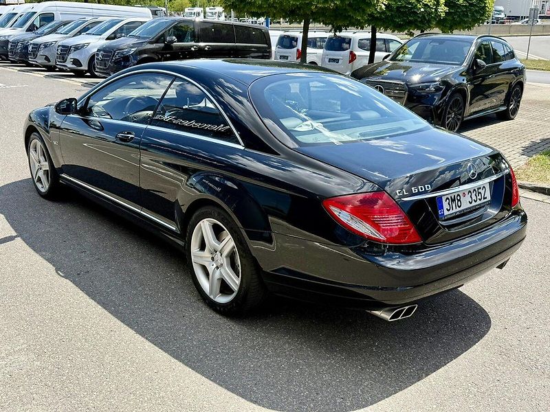 Mercedes-Benz CL (2008) 600 - fotka 44 z 45