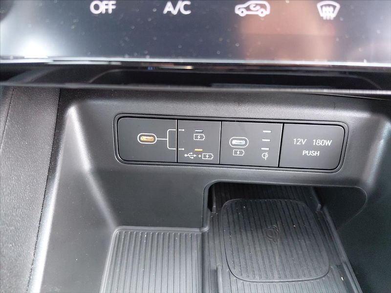 Hyundai Tucson 1,6 T-GDi 110 kW DCT GO! - fotka 23 z 24