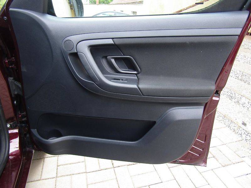 Škoda Roomster (2013) 1.2 TSI 63kW  70000KM - fotka 23 z 31