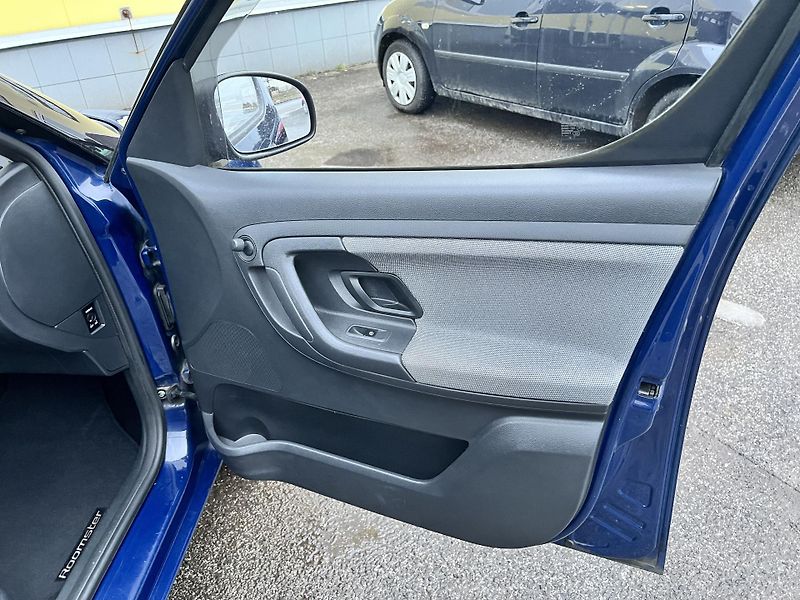 Škoda Roomster 1.6TDI 66KW,KLIMA,ESP,1MAJ - fotka 21 z 43