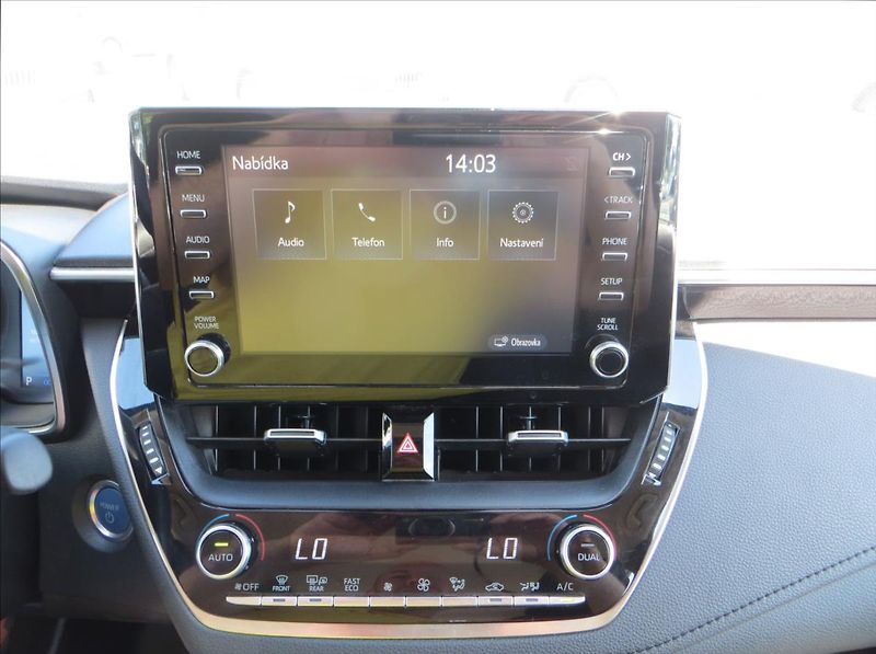 Toyota Corolla 1,8 Hybrid Active e-CVT ČR - fotka 18 z 27