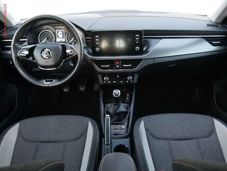 Škoda Kamiq (2022) 1.0TSi, 2.maj,ČR, LED - fotka 8 z 18