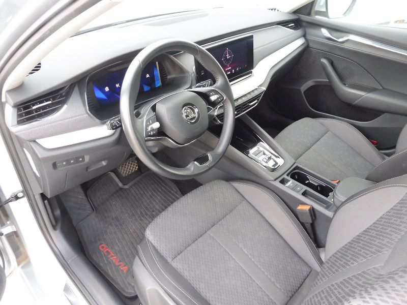 Škoda Octavia (2023) Combi Style 2,0 TDI 85kW DSG - fotka 6 z 28