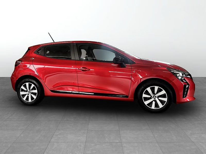 Mitsubishi Colt (2024) Invite 67 kW 2024 - fotka 4 z 15