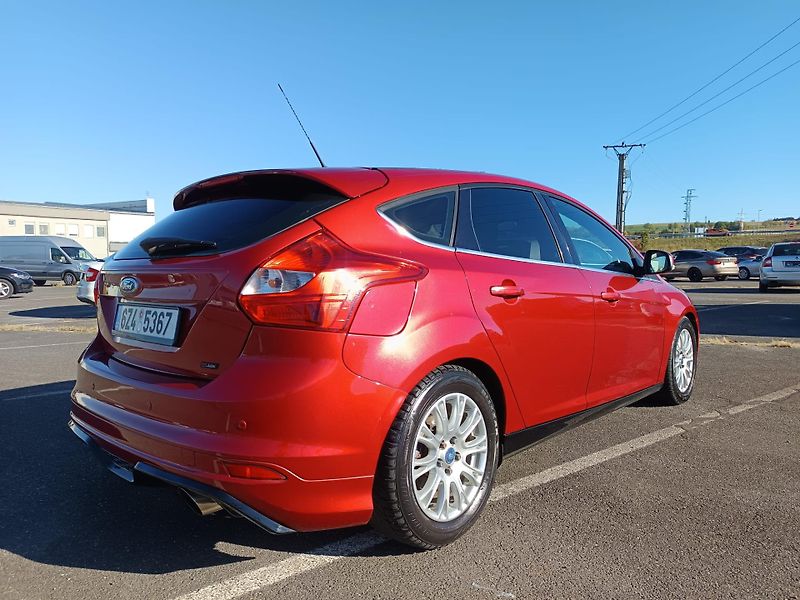 Ford Focus (2011) - fotka 6 z 39